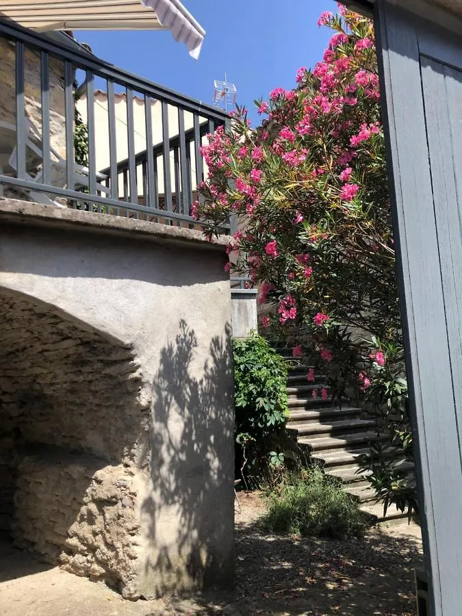Gite La Serre - Maison De Village Au Calme Et Au Coeur Des Plus Beaux Sites Ardechois Grospierres 0*,
